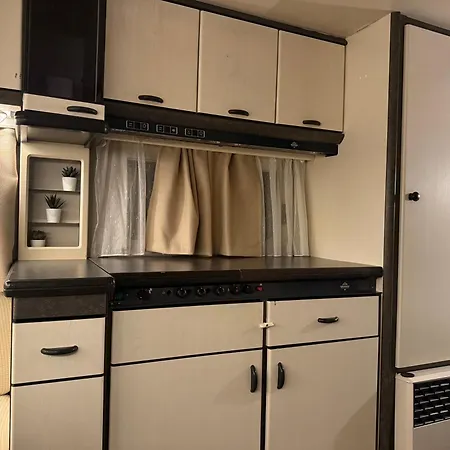 Fully Equipped Caravan 1 Lägenhet