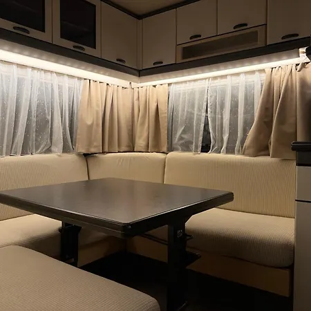 Fully Equipped Caravan 1 Lägenhet